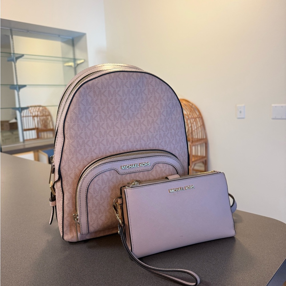 Michael Kors Blush Backpack and Wristlet Set